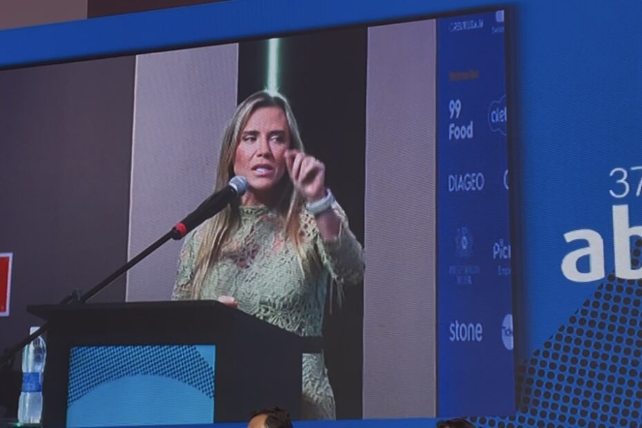 Celina Leão critica assistencialismo do governo federal por não estimular trabalho