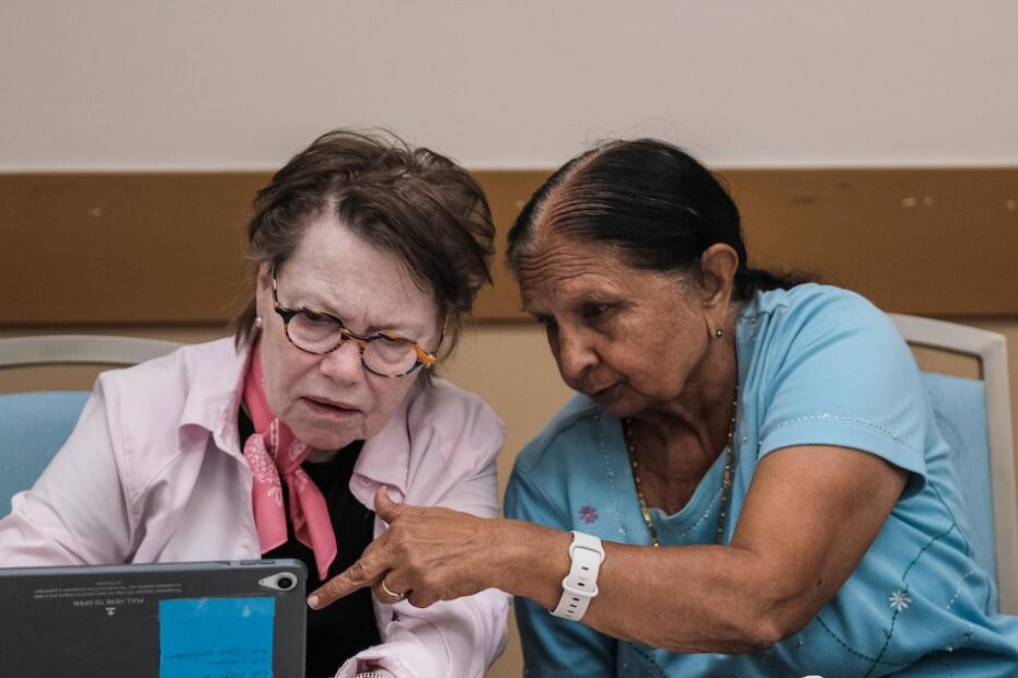 Como os idosos estão enfrentando o mundo rápido e confuso da IA?