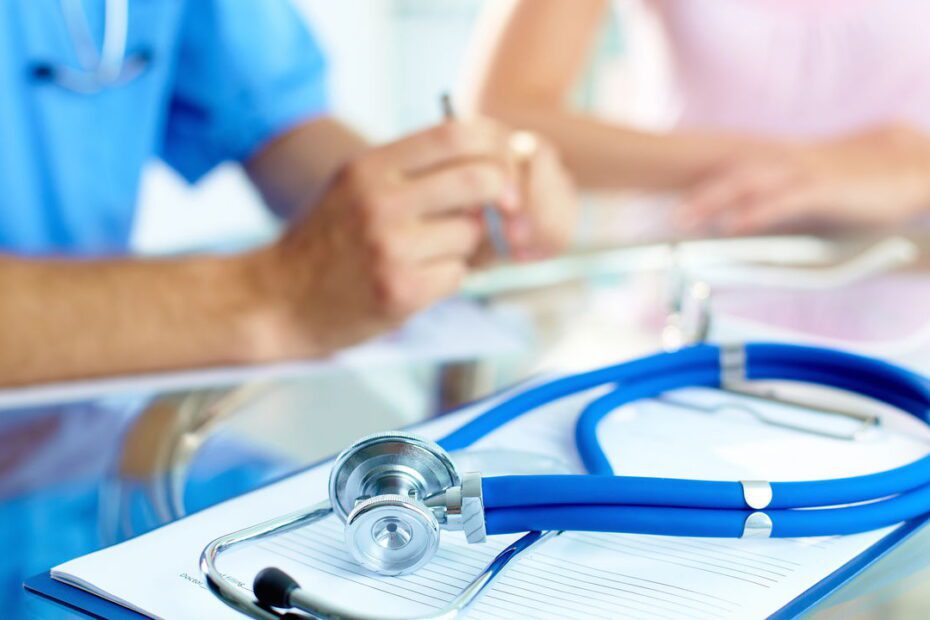 Homem desenvolve doença rara após seguir dica do ChatGPT para substituir sal - Estado de Minas