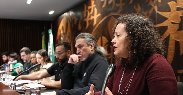 “Nenhuma IA substitui professores”, defende dirigente da APP em audiência sobre impactos das tecnologias na educação