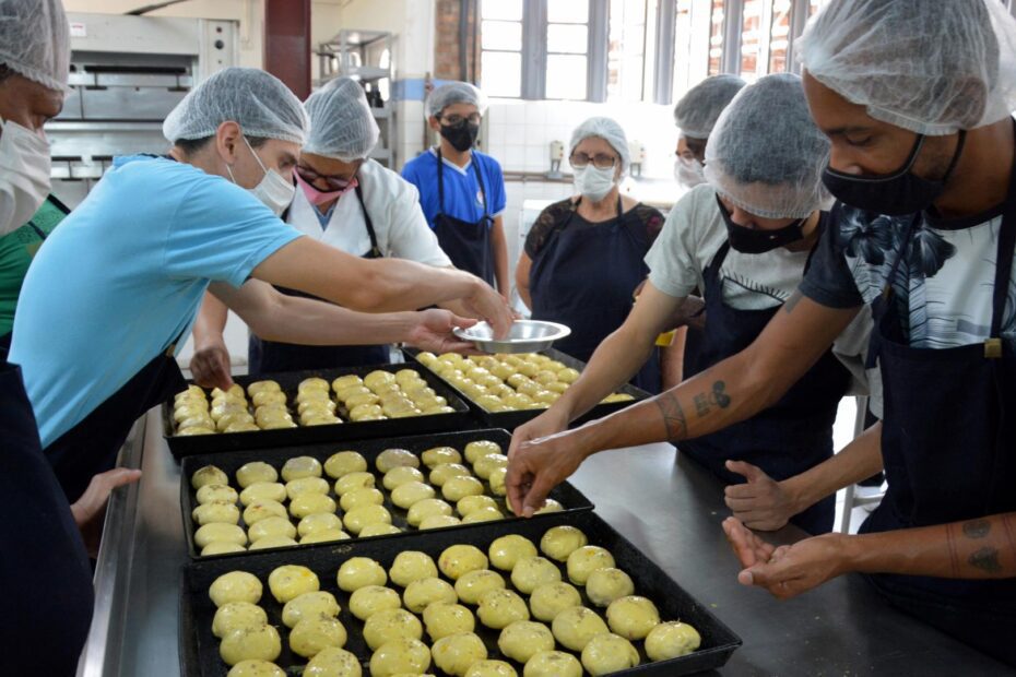 Prefeitura de BH promove Oficina de Emprego para vagas no setor da gastronomia