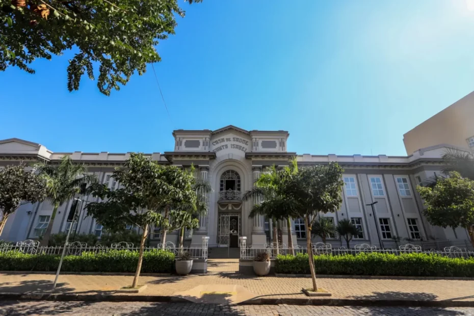 Santa Casa de Araraquara abre vaga de emprego em hotelaria hospitalar