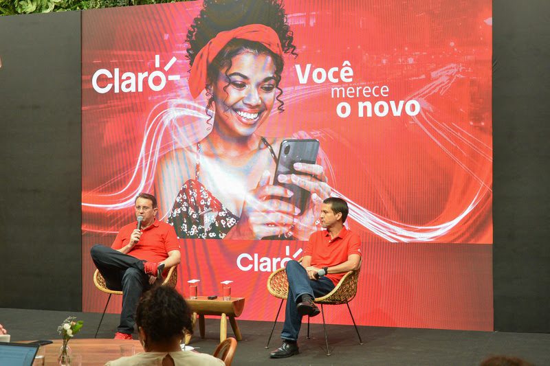 Claro e OpenAI ampliam acesso ao ChatGPT para consumidores brasileiros