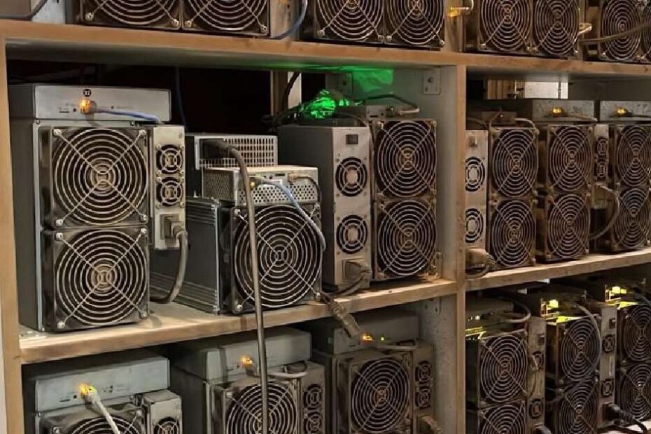 Ele conseguiu minerar bitcoins em casa sem explodir a conta de luz; dias depois foi preso pela polícia