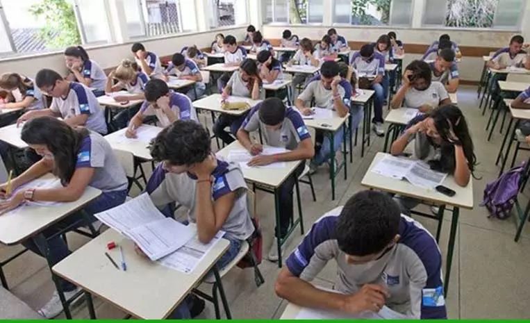 Governo do Estado: Escolas estaduais contam com Inteligência Artificial na correção de simulados e redações dos estudantes para o Enem