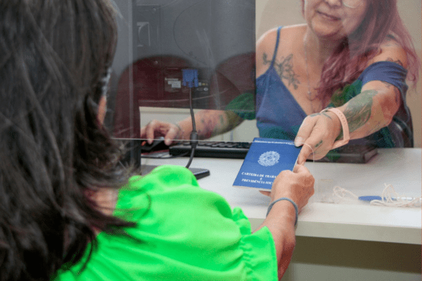 Mais de 800 empregos estão disponíveis no ABC a partir de segunda-feira