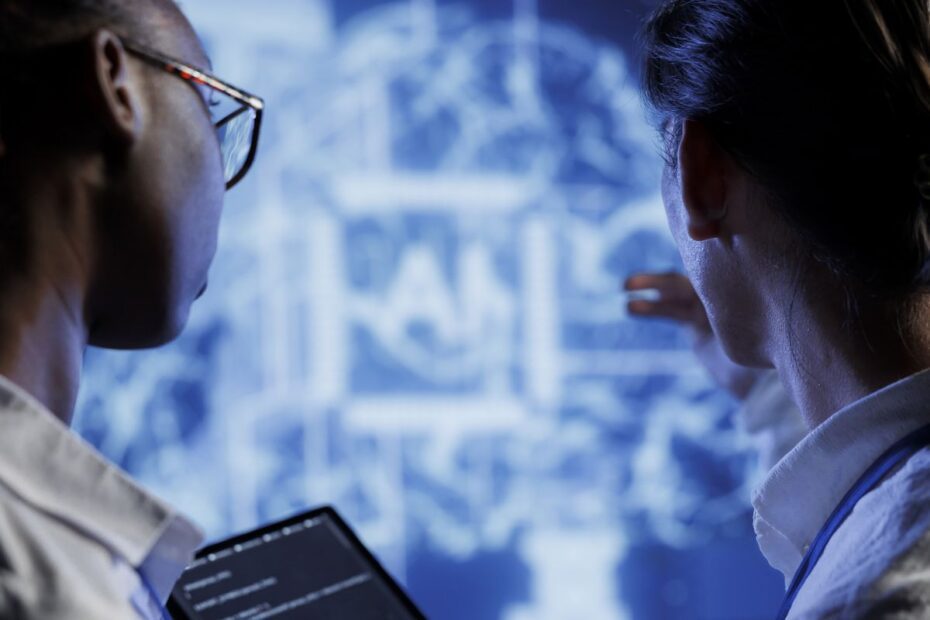 Número de empresas industriais que usam IA cresce 163% em dois anos