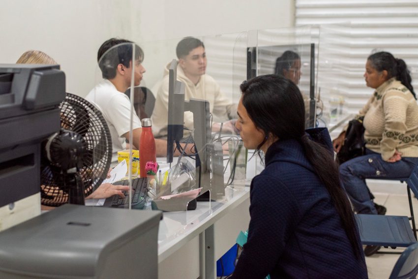 Prefeitura de Paranaguá - Mutirão de Empregos oferta 40 vagas em parceria com empresas de Fertizantes e Logística 