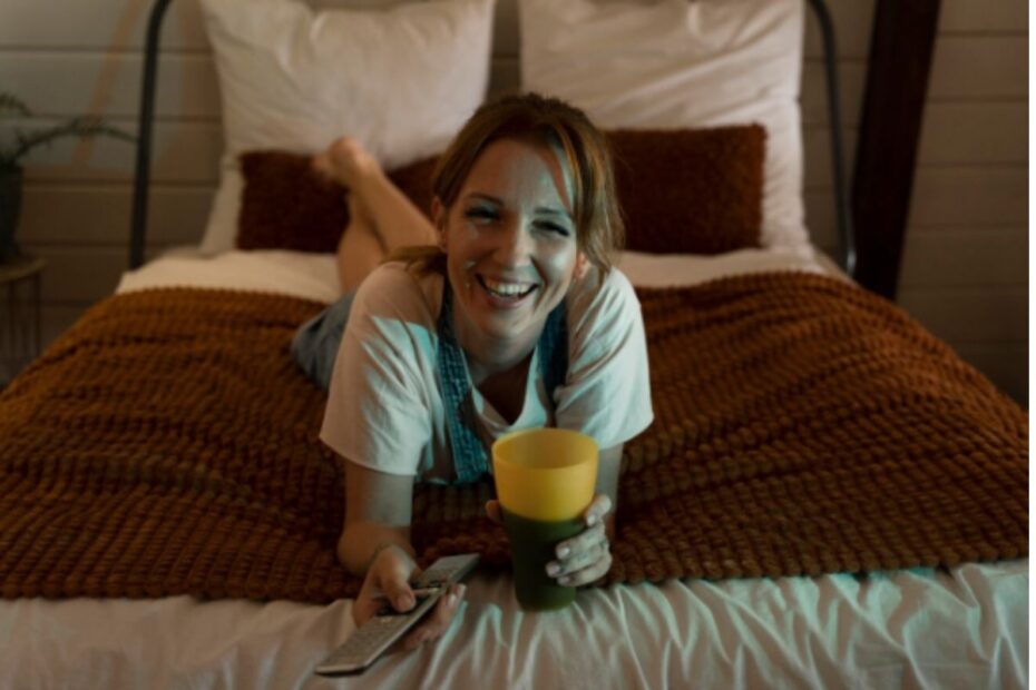 ChatGPT libera acesso a centenas de filmes e séries de graça; veja como