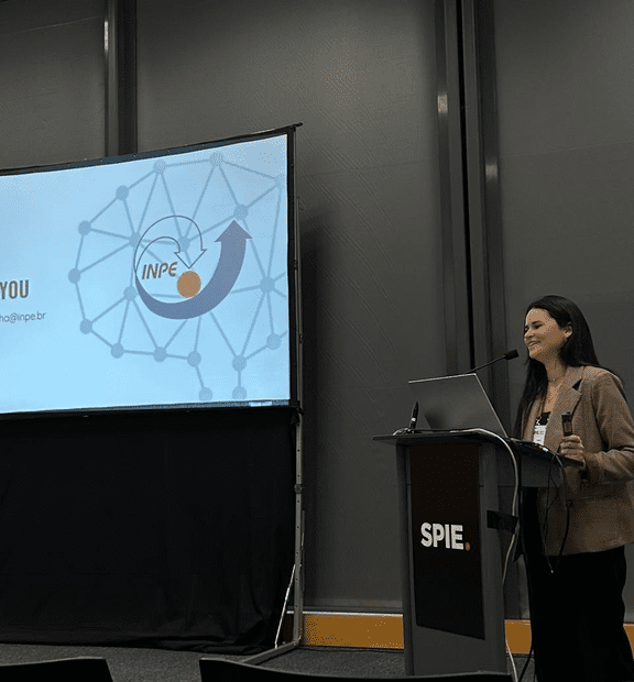 Doutoranda do INPE é premiada em simpósio internacional sobre inteligência artificial no sensoriamento remoto