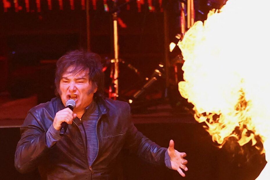 Javier Milei despenca usando cartilha que bolsonarismo quer para o Brasil