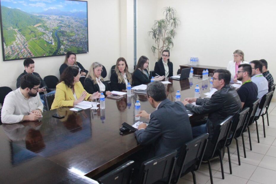 Procuradoria da Mulher discute reestruturação de lei que garante vagas de emprego para vítimas de violência doméstica