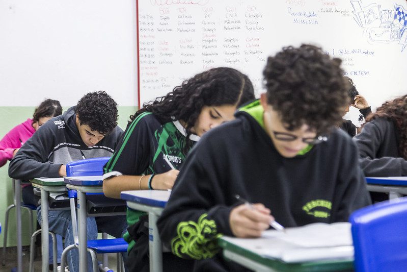 Provão Paulista: Avaliação que dá acesso a 15.717 vagas no ensino superior paulista começa na terça (4)