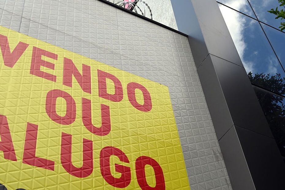 Quatro em cada dez usuários já adotam IA para buscar imóveis, mostra pesquisa