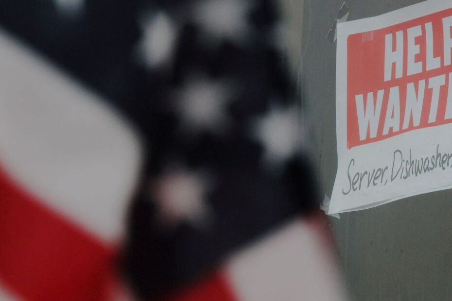 Setor privado dos EUA corta 32 mil empregos em setembro, afirma ADP