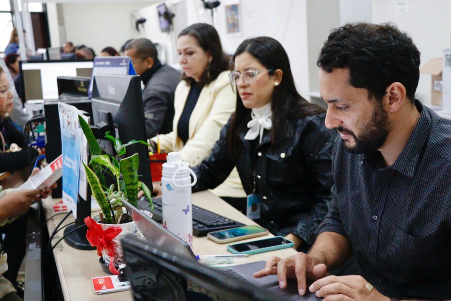 Suzano oferta 200 vagas de emprego em parceria com a Sabesp