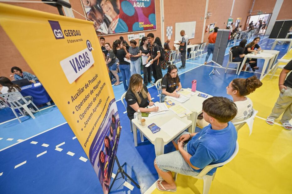 6º Feirão do Emprego de Biguaçu fecha 2025 conectando talentos e oportunidades