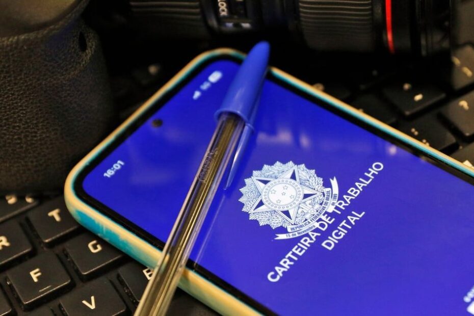 Balcão de Empregos oferece vagas para chapista de lanchonete e ajudante de cozinha nesta quinta (13) – Record