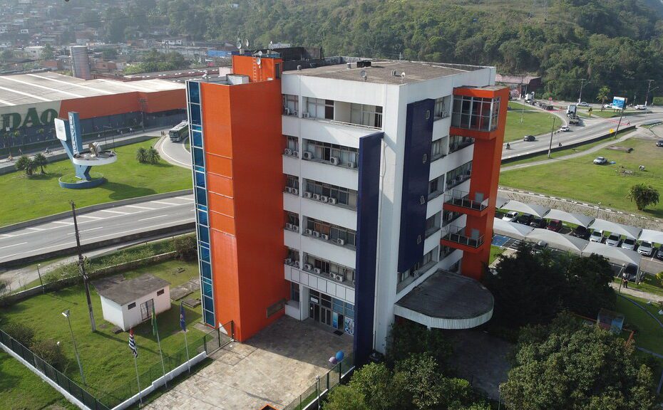 Guarujá promulga lei de cota para afrodescendentes e indígenas em concursos públicos