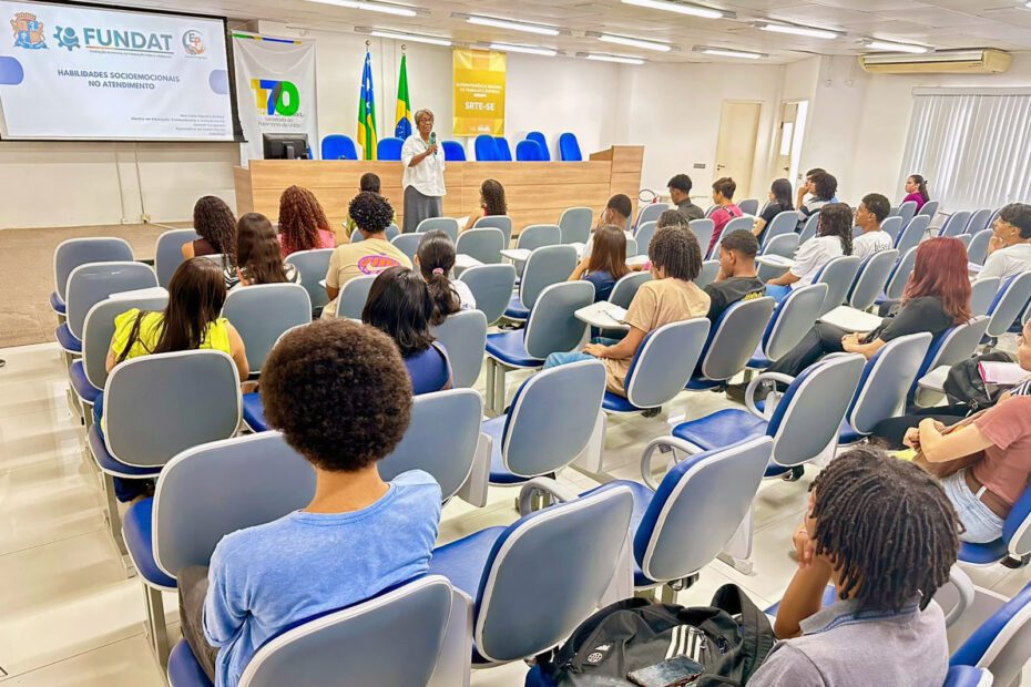 Prefeitura de Aracaju inicia segunda turma do Projeto Empresa Protagonista com capacitação de 120 jovens