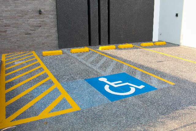Prefeitura de Campo Grande propõe mudanças em vagas de estacionamento