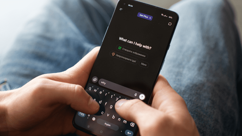 ‘Modo adulto’ no ChatGPT permite conteúdo erótico, mas esbarra em controle de idade