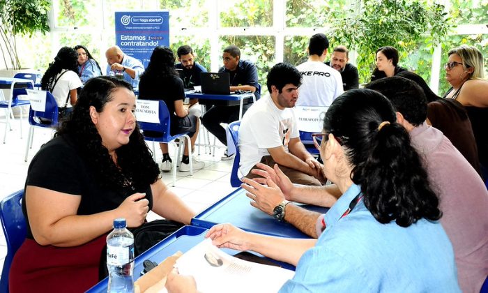 1ª Feira de Empregos para a alta temporada movimenta Angra