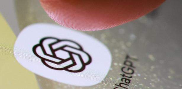 A denúncia sustenta que o ChatGPT encorajou delírios do usuário, levando-o a interpretar objetos cotidianos, como uma impressora, como instrumentos de vigilância.