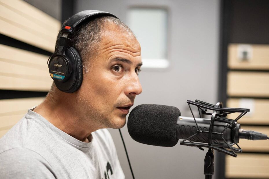 “Quando disse ao ChatGPT que era impossível fazer humor que não ofenda, ele usou-me a mim próprio como exemplo. Está tão enganado”