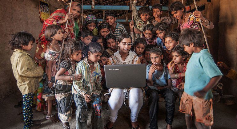 Países reafirmam futuro digital centrado nas pessoas e salvaguardas para IA