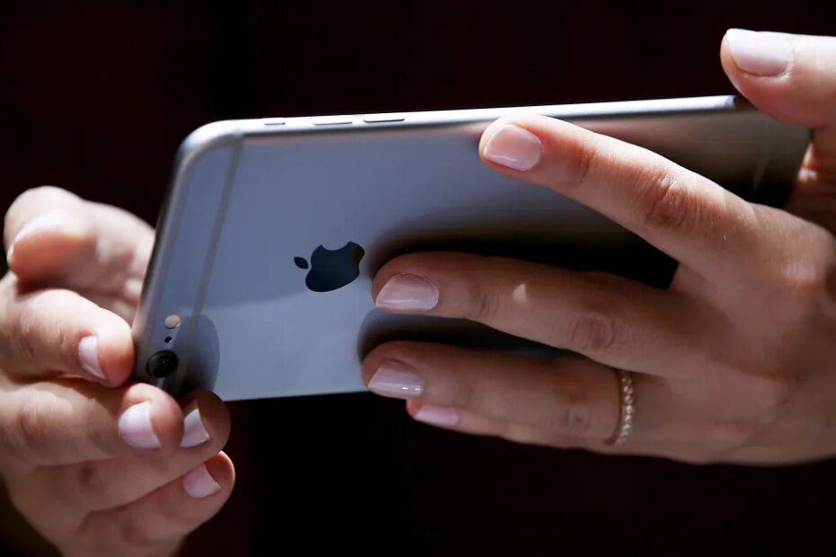 Corrida da IA provoca escassez global de memória para eletrônicos