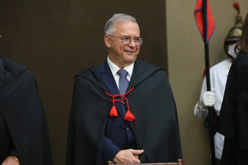 Desembargador encerra o ano com apenas 11 ações no acervo, sem utilização de inteligência artificial.