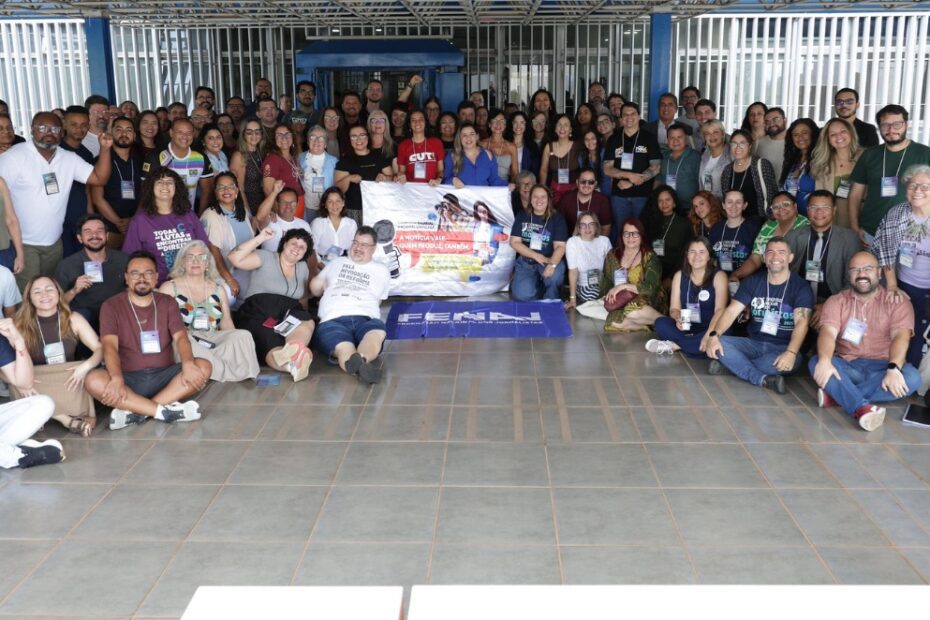 Carta de Brasília: FENAJ define agenda de lutas contra a precarização e pela regulação da Inteligência Artificial