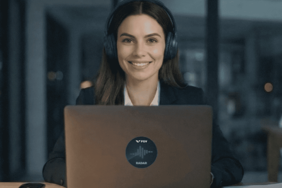 Podcast Radar FGV chega à 100ª edição e consolida presença no consumo diário de notícias