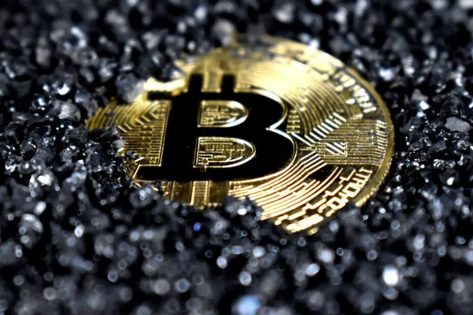 Bitcoin fecha em queda e renova rali negativo enquanto tensões diminuem