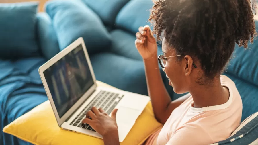 Baianos podem se inscrever em cursos gratuitos de Inteligência Artificial com ferramentas do Google; saiba como