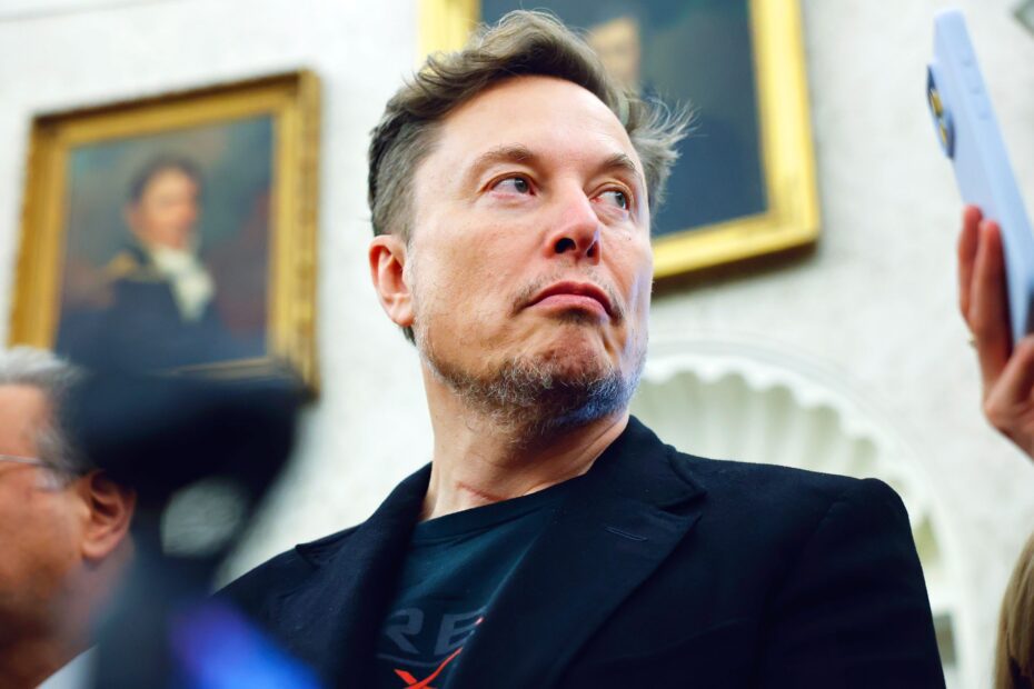 Musk chama Reino Unido de ‘fascista’ em meio a polêmica com fotos de IA sexualizadas