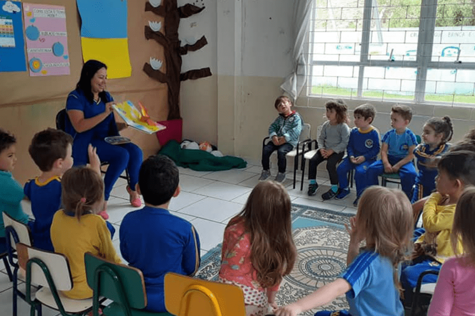 Escolas da rede municipal abrem vagas de estágio para área da Educação