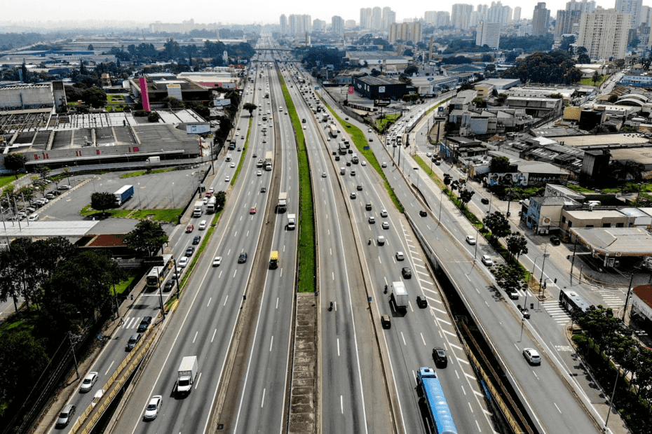 Inteligência Artificial flagra infrações e amplia fiscalização em rodovias
