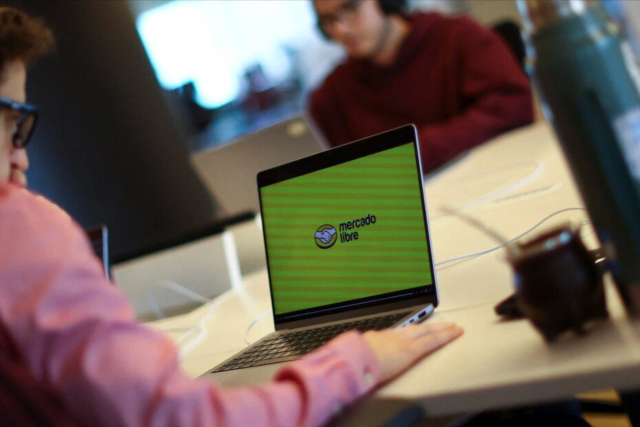 Mercado Livre investe em inteligência artificial e demite 119 funcionários