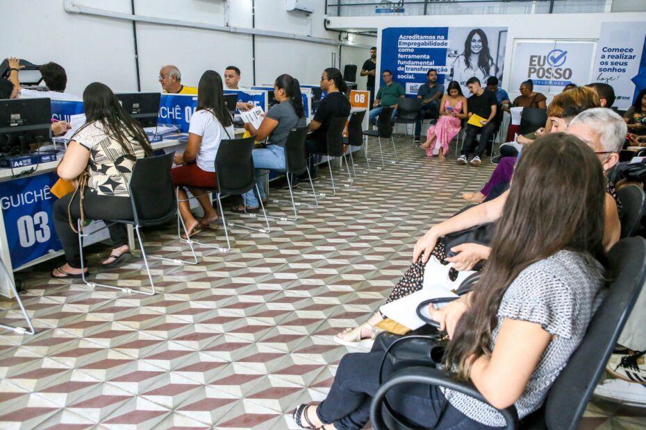 Sine-JP oferece 610 vagas de emprego com destaque para a função de atendente de telemarketing