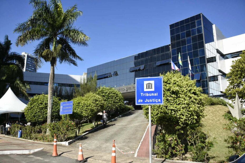 Tribunal de Justiça abre vagas de estágio e assessor jurídico