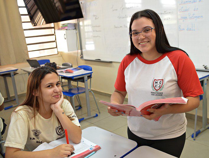 Educação SP recebe inscrições para 13 mil vagas no programa Aluno Monitor do BEEM