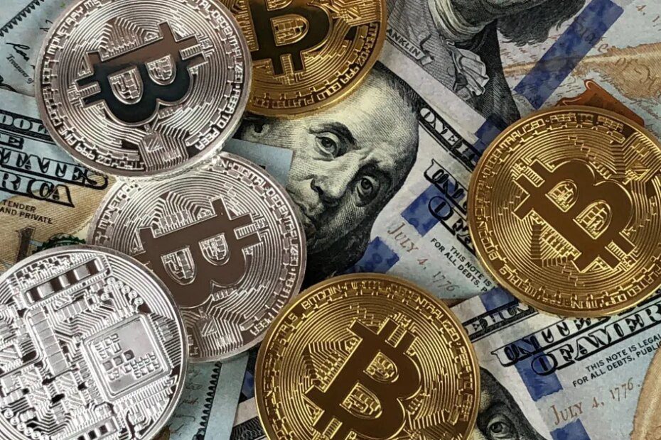 Empresa de cripto envia acidentalmente US$ 44 bi em bitcoins para usuários