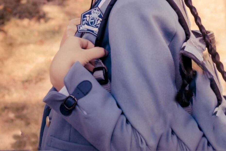 Adeus à mochila tradicional: acessório tecnológico europeu vira tendência urbana em 2026