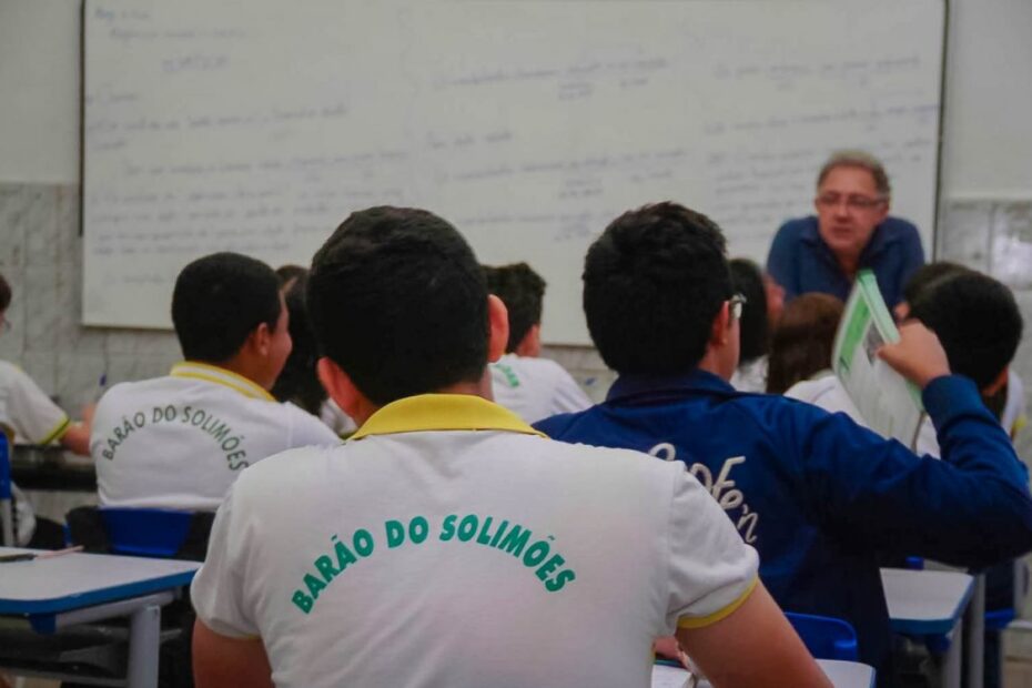 Após recursos, Governo divulga resultado preliminar de concurso com 4.392 vagas para professor - Concursos e Empregos