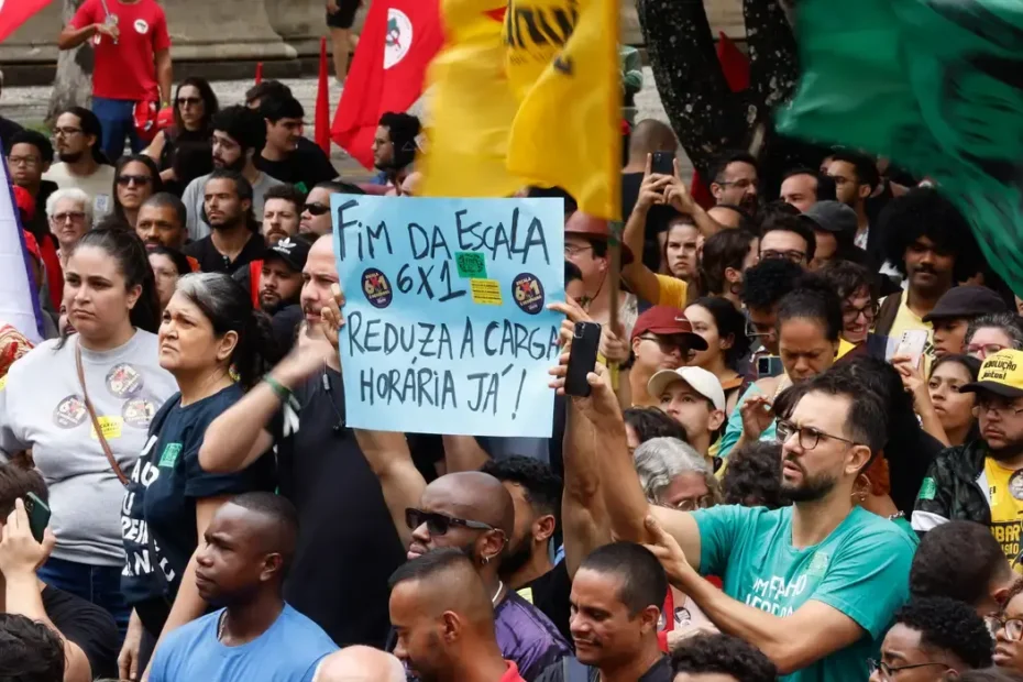 Estudo desconstrói argumentos contra fim da 6x1