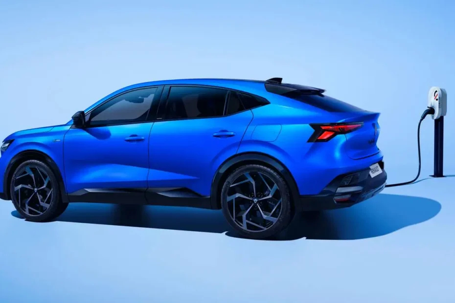 Renault atualiza Rafale e Espace com tecnologia e segurança