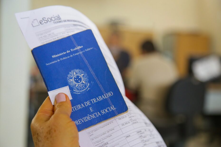 Semana começa com 854 vagas de emprego disponíveis nas agências do trabalhador