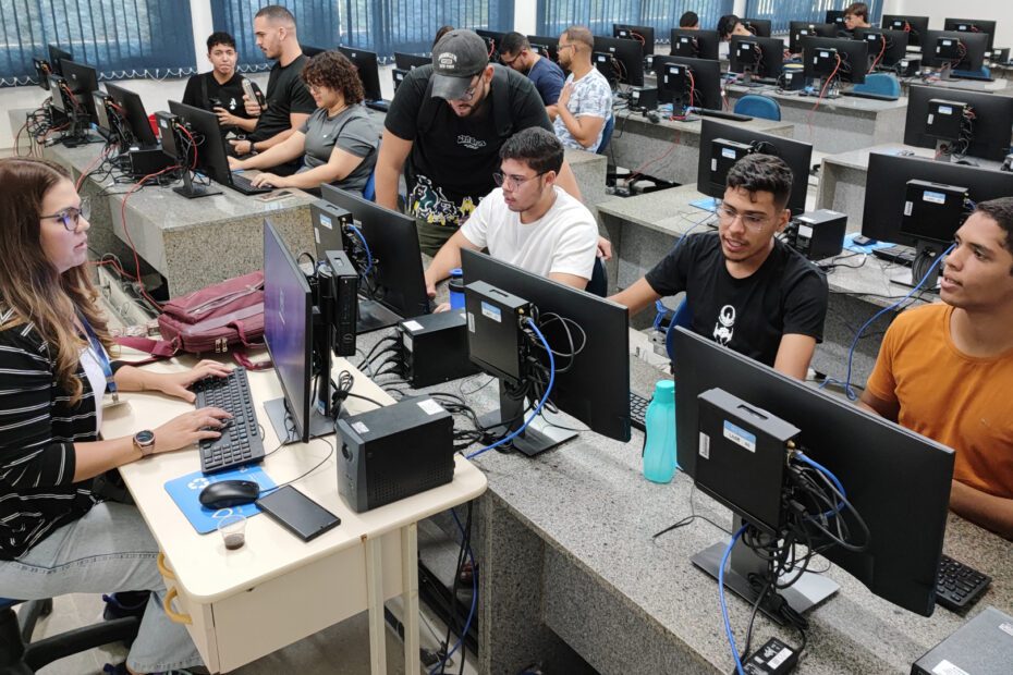 UFPB lança edital com 53 vagas para Professor Visitante